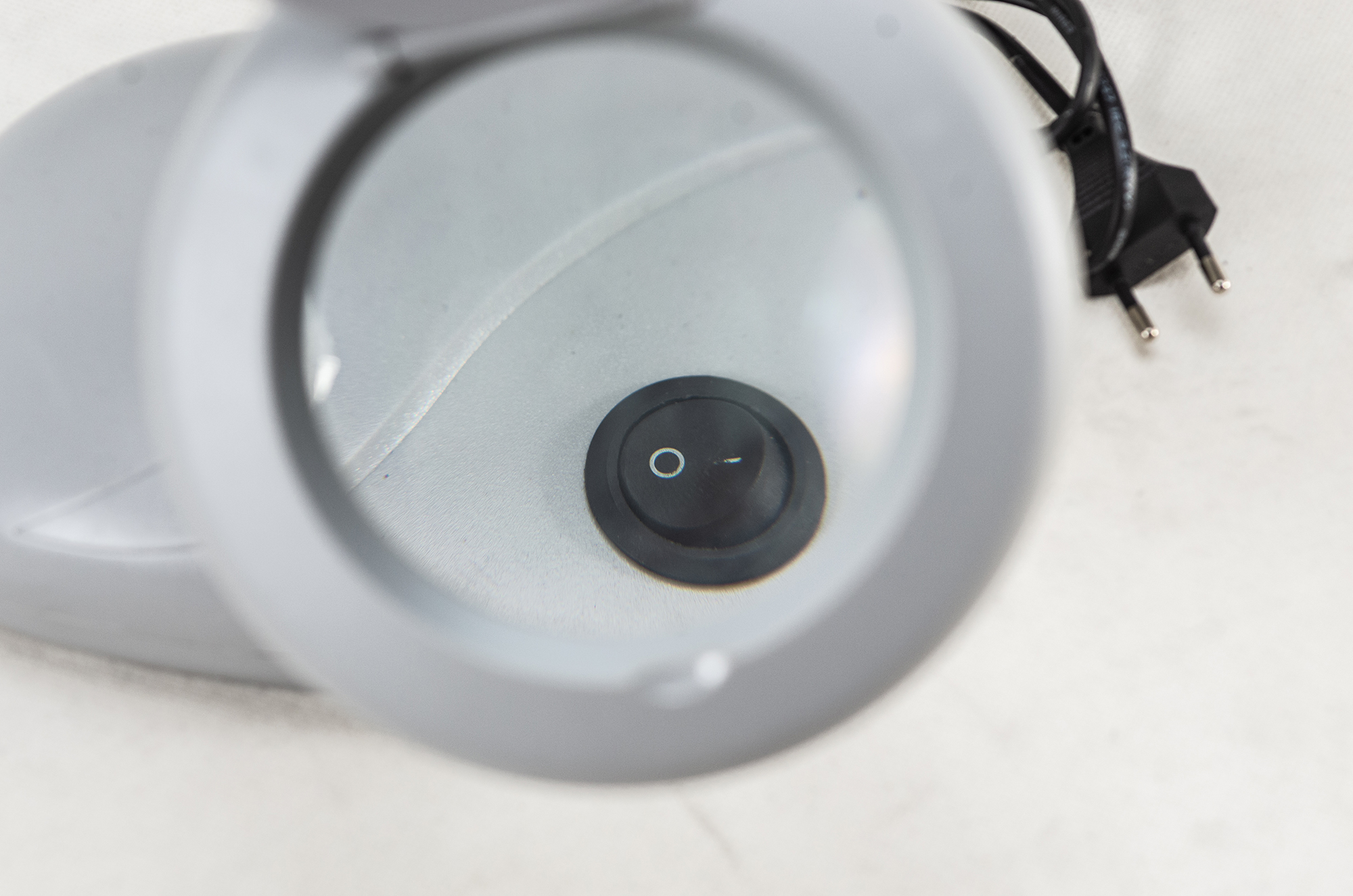 LAMPU MEJA SY-503