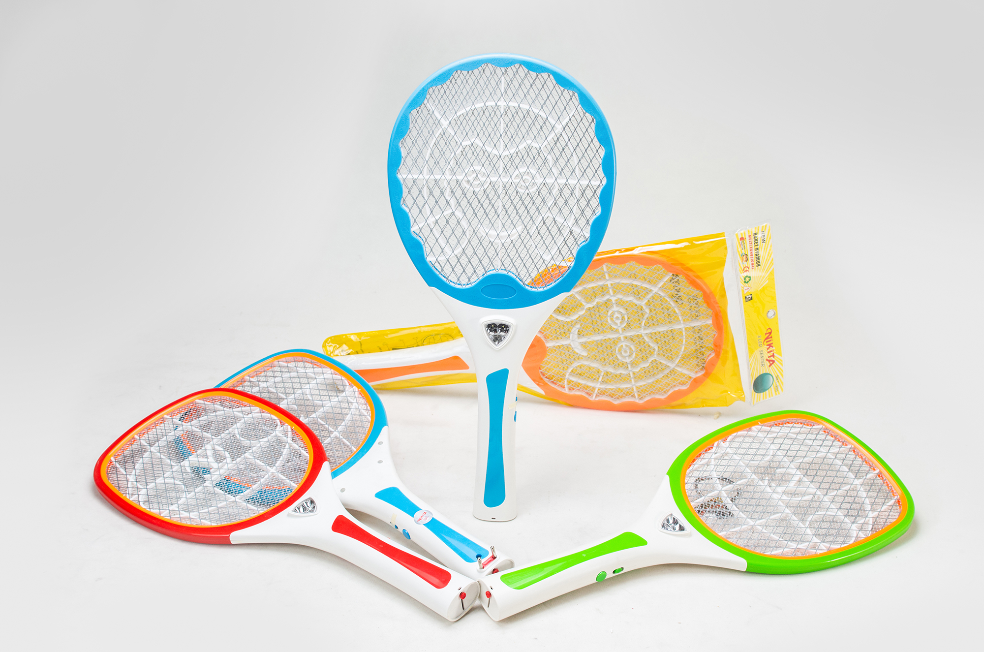 RAKET NYAMUK CHARGE NIKITA 255